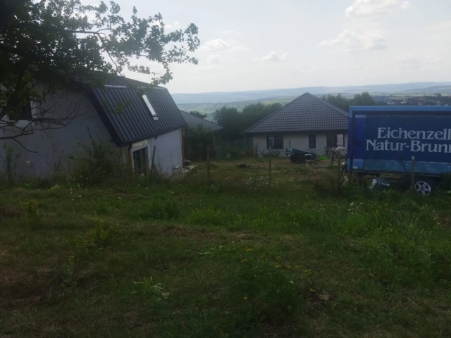 Teren - Barnova